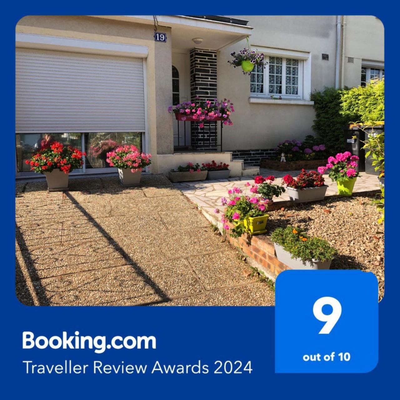 « Chez Annie » Bed & Breakfast Doue-la-Fontaine Bagian luar foto